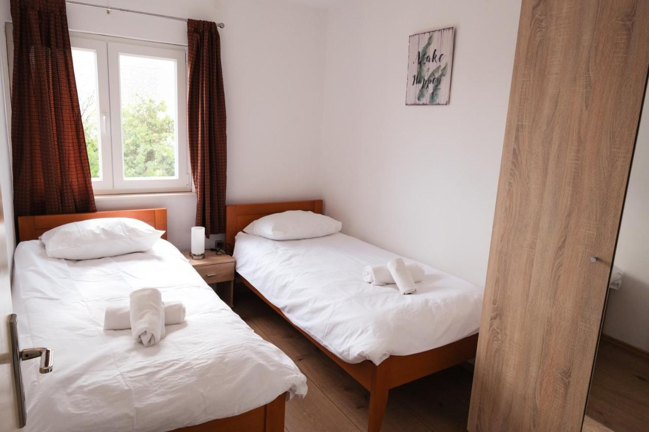 Apartment Nede Trogir Luaran gambar